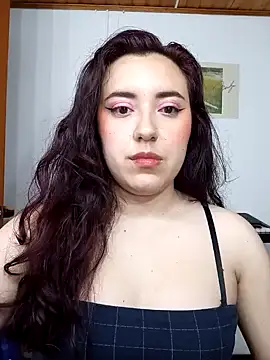 Snapshot of Emi_chik chatting on 16, 1, 2025 Emi chik online show from 16, 1, 2025