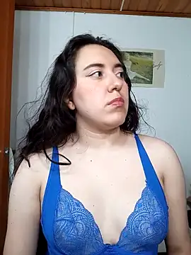 Emi chik online show from 8, 2, 2026