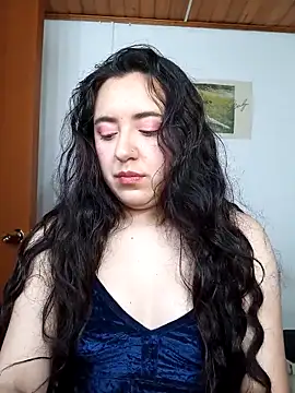 Emi chik online show from 17, 12, 2025