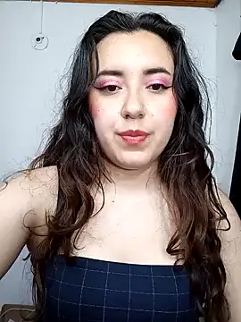 Snapshot of Emi_chik chatting on 14, 12, 2024 Emi chik online show from 14, 12, 2024
