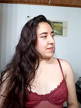 Snapshot of Emi_chik chatting on 10, 10, 2025 Emi chik online show from 10, 10, 2025