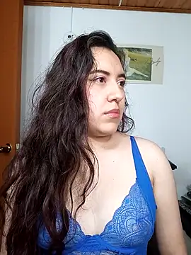 Emi chik online show from 25, 10, 2025