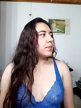 Snapshot of Emi_chik chatting on 27, 9, 2025 Emi chik online show from 27, 9, 2025