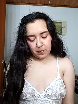 Emi chik online show from 23, 11, 2025