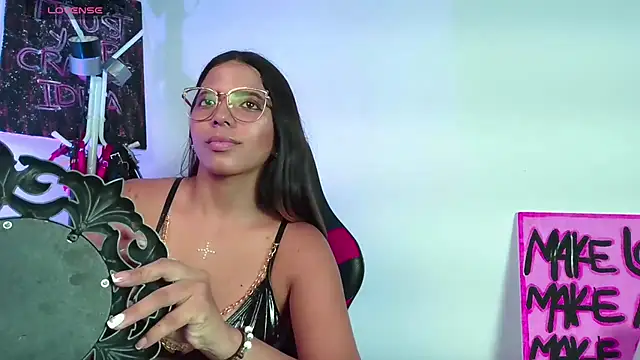 Megaan Greey online show from 16, 11, 2025