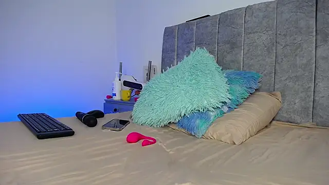 Sweet hot mia online show from 13, 4, 2026