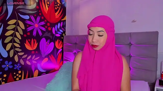 Sweet hot mia online show from 24, 2, 2025