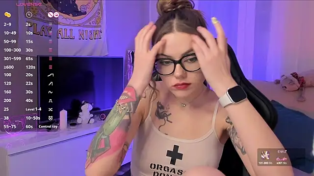 Marta May  online show from 2, 2, 2025