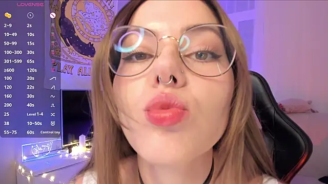 Marta May  online show from 9, 2, 2025
