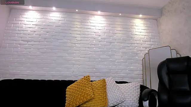 KatieNolan 1 online show from 27, 11, 2025