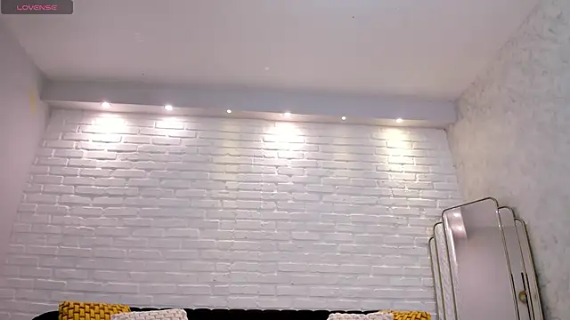 KatieNolan 1 online show from 24, 11, 2025