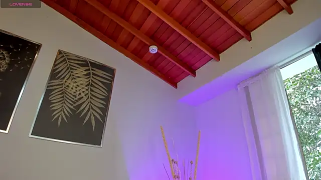 KatieNolan 1 online show from 15, 10, 2025