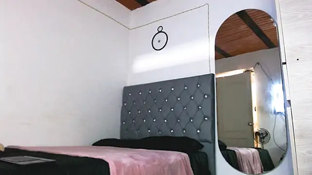  JaaconLeon  online show from 10, 10, 2025