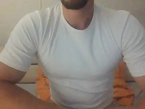Snapshot of LoveEveryWet chatting on 6, 6, 2026 LoveEveryWet online show from 6, 6, 2026