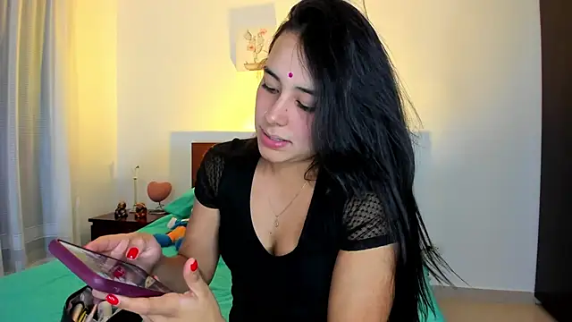 GabyButtler1 online show from 14, 3, 2025