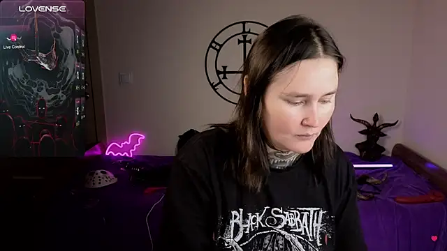 Emmybrightj  online show from 19, 12, 2025