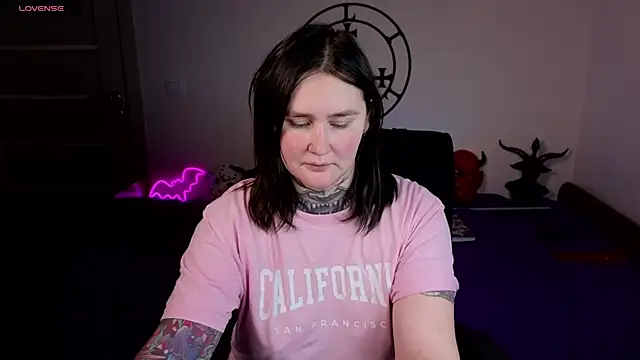 Emmybrightj  online show from 22, 12, 2025