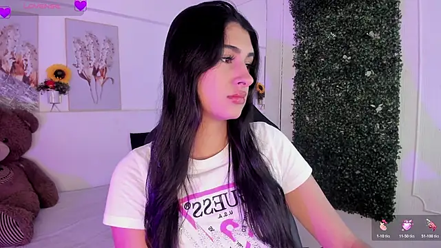 Ashley Evans18 online show from 25, 11, 2025