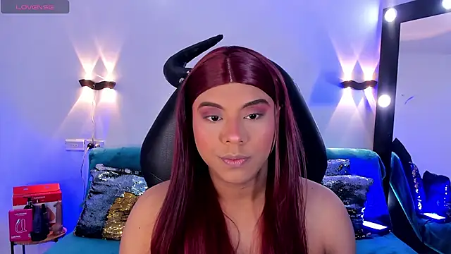 Emili Roux online show from 13, 4, 2026