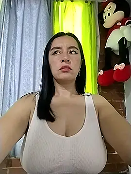 hailey85 online show from 22, 4, 2026