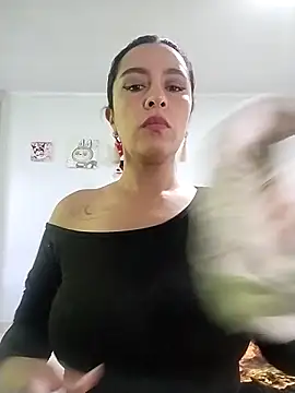 hailey85 online show from 18, 2, 2026