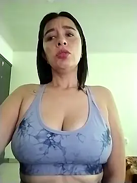 hailey85 online show from 9, 4, 2026