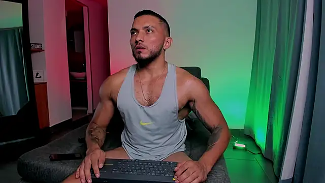 Snapshot of maximusclark1 chatting on 14, 3, 2025 maximusclark1 online show from 14, 3, 2025