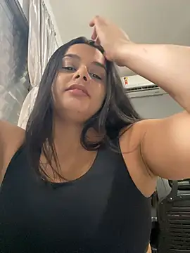 crystalmmour online show from 28, 2, 2025