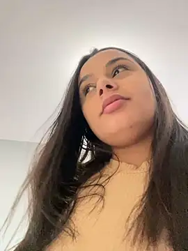 crystalmmour online show from 20, 2, 2025