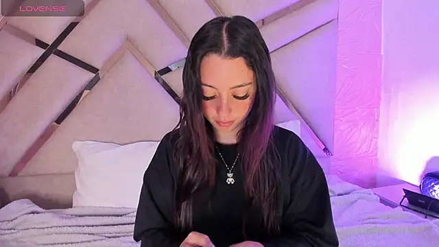 sadashi moon  online show from 5, 11, 2025