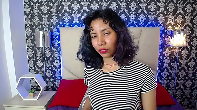 Akane Uwu online show from 27, 2, 2025