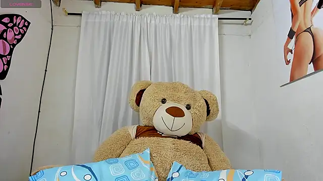 sweet amalia4 online show from 23, 9, 2025