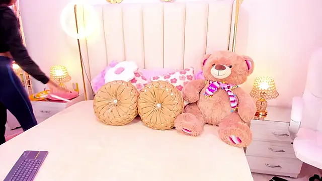 evangelin ts online show from 10, 11, 2025