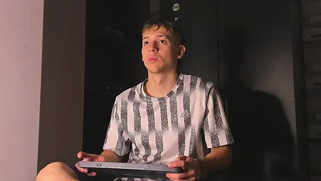 Dimitri higth420 online show from 18, 11, 2025