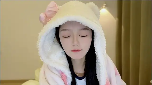 xiaodaibabyy online show from 25, 10, 2025