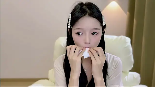 xiaodaibabyy online show from 4, 10, 2025