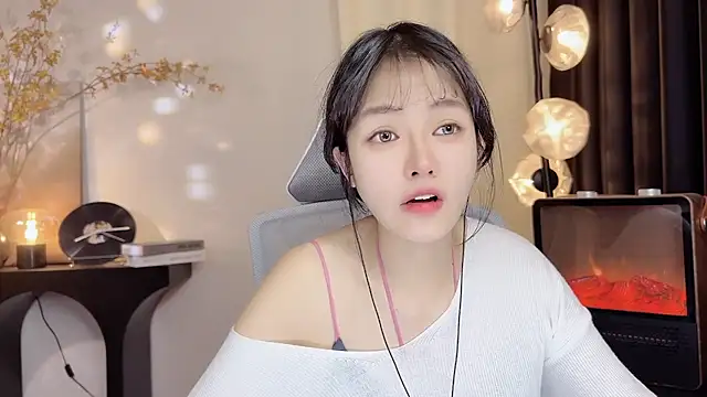 xiaodaibabyy online show from 9, 1, 2025