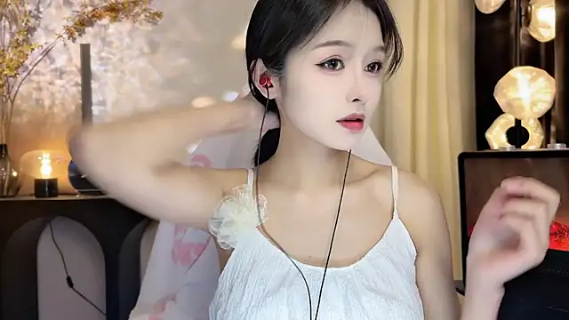 xiaodaibabyy online show from 25, 2, 2025