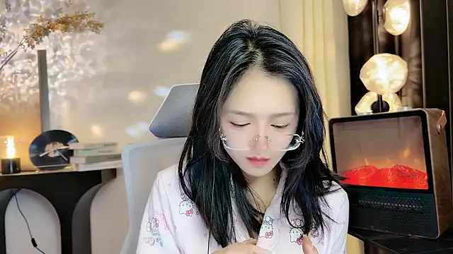 xiaodaibabyy online show from 20, 2, 2025