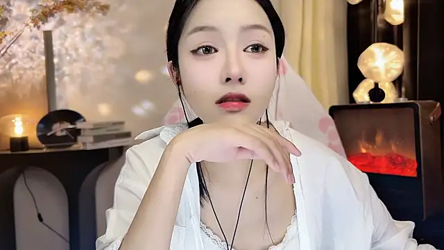 xiaodaibabyy online show from 24, 2, 2025