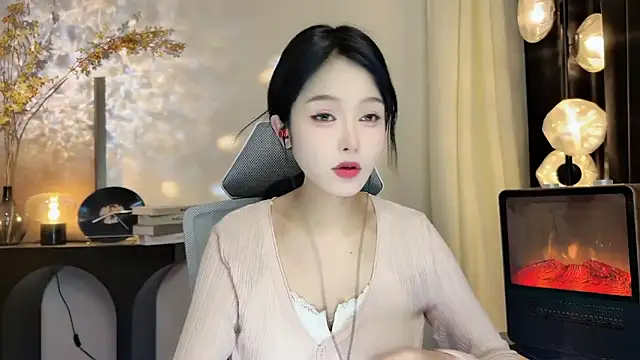 xiaodaibabyy online show from 23, 2, 2025