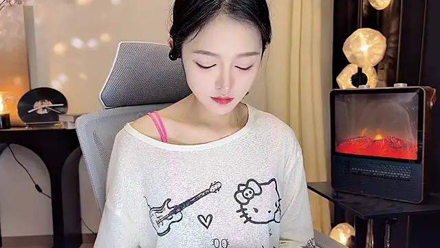 xiaodaibabyy online show from 11, 2, 2025