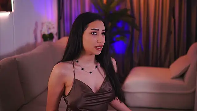 GinaValentinna online show from 8, 3, 2025