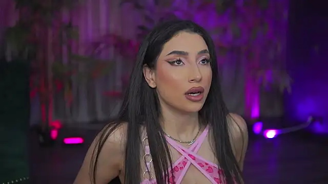 GinaValentinna online show from 2, 11, 2025