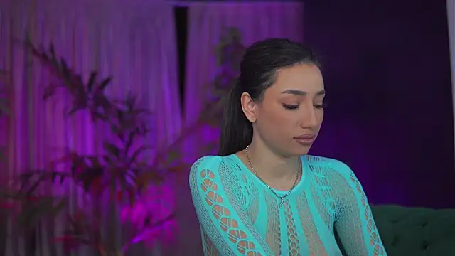 GinaValentinna online show from 15, 11, 2025