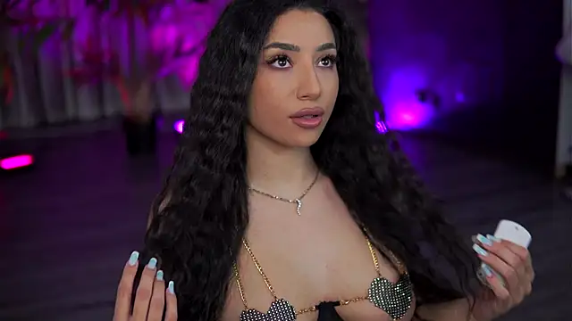 GinaValentinna online show from 12, 11, 2025