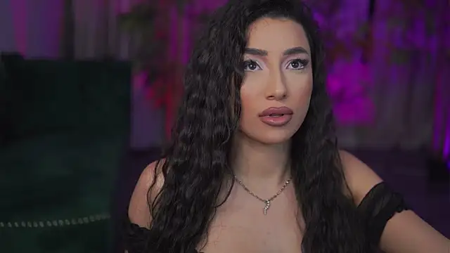 GinaValentinna online show from 6, 11, 2025