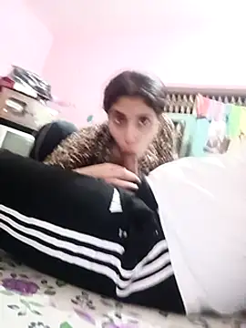 Snapshot of InLero chatting on 22, 2, 2025 InLero online show from 22, 2, 2025