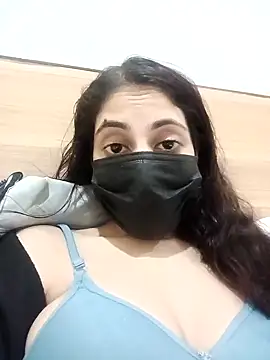 Snapshot of InLero chatting on 28, 12, 2024 InLero online show from 28, 12, 2024