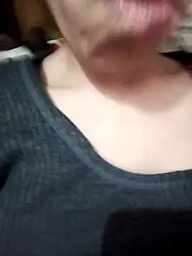 Snapshot of InLero chatting on 17, 1, 2025 InLero online show from 17, 1, 2025